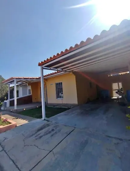 En Venta Casa En Urbanizacion Villas Del Lago Iii2 Niveles