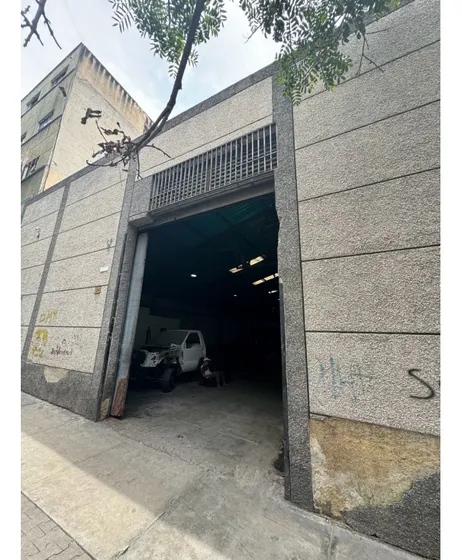 Se Alquila Y/o Vende Galpón Industrial 630m2 Catia