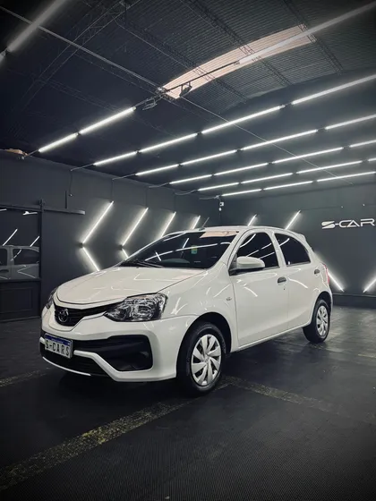 Toyota Etios 1.5 X 6mt My19
