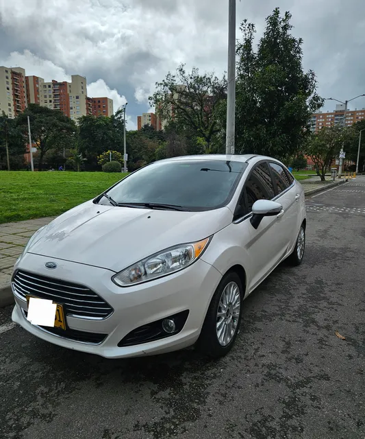 Ford Fiesta 1.6 Sportback Titanium