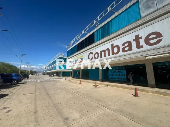Se Vende Oficina En El Conjunto Aero Centro Internacional Valencia. Código: 279614