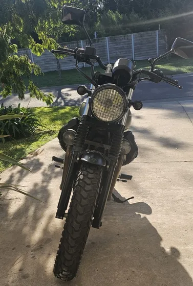 Moto Guzzi V7iii Stone Varios Agregados. Impecable Estado