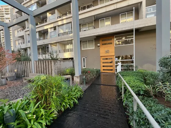 Moderno, Lado Metro, Cercano Mall, 2d/1b/1est./1bod./terraza