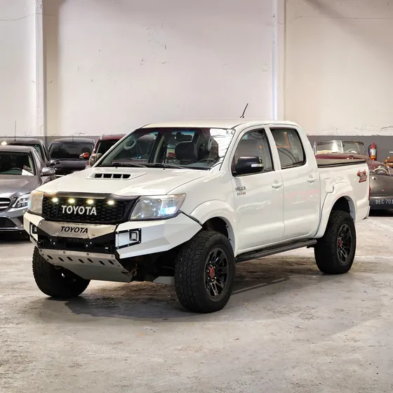 Toyota Hilux 3.0 Cd Srv Tdi 171cv 4x4