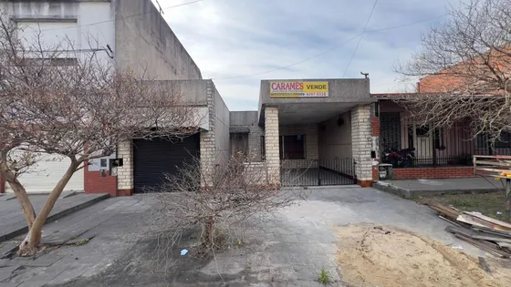 Casa De 4 Amb C/ Amp. Fondo S/ Lote De 8,66 X 37 ¡apto Cred!