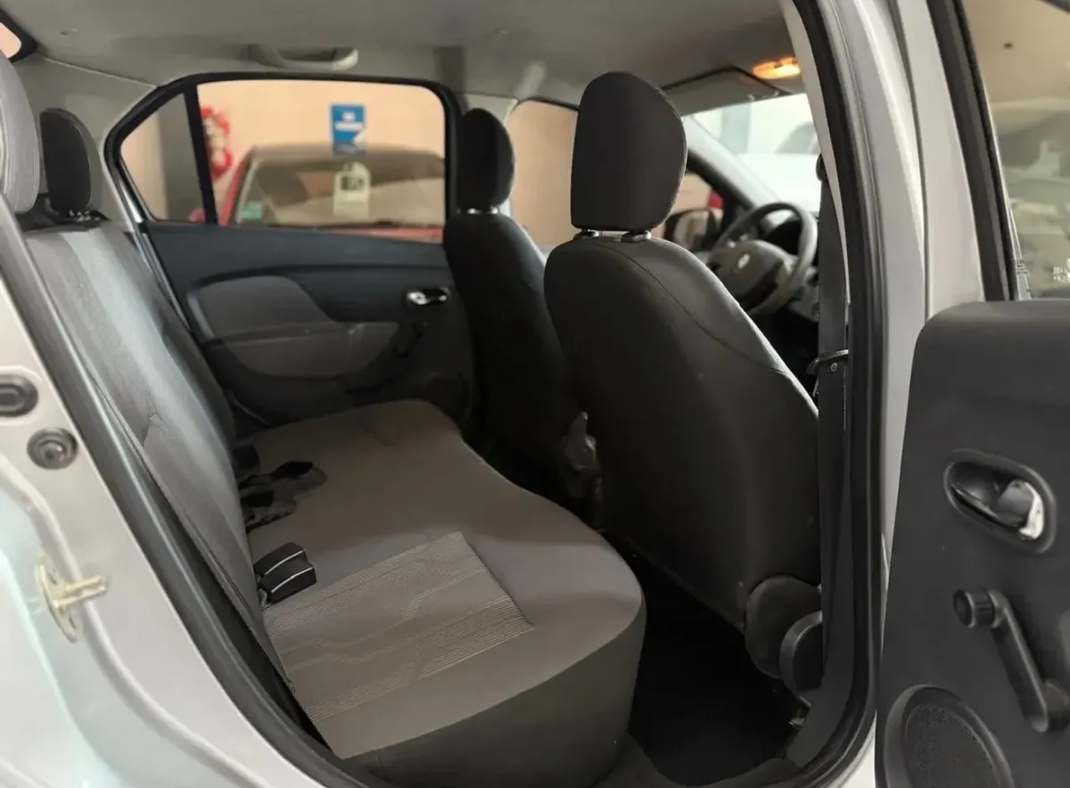 Renault Logan 1.6 Authentique Plus 85cv5581030885222092810