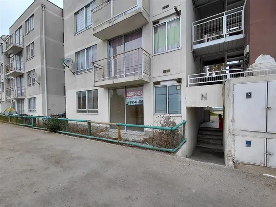 Departamento En Primer Piso 3d/1b Orientación N En La Serena