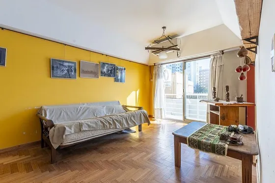 Venta Departamento 3 Ambientes Contrafrente Balcón Corrido Cochera Baulera Caballito