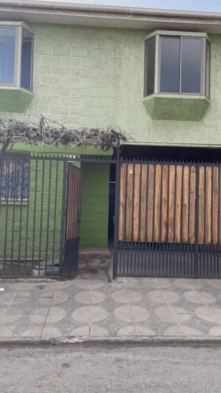 Casa Los Castaños 3. Puente Alto.