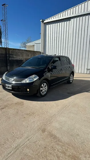 Nissan Tiida 1.8 Tekna