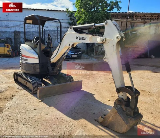Mini-escavadeira Bobcat E26 Ref.240562