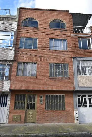 Vendo Hermosa Casa De 4 Pisos 
