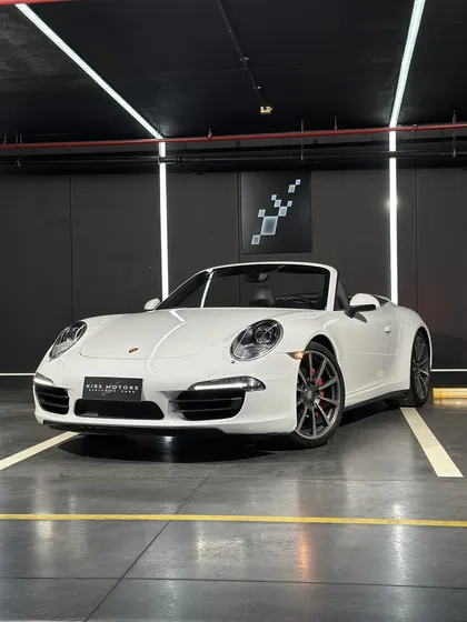 Porsche 911 3.8 Carrera 4 S Cabriolet