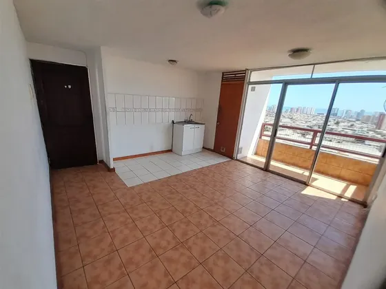 Departamento En Venta De 3 Dorm. En Iquique