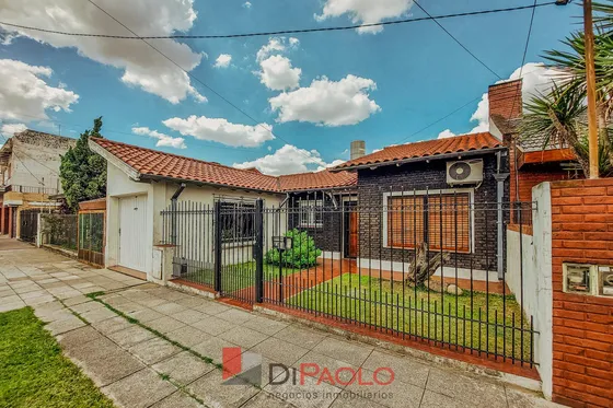 Venta · Casa En Lomas Del Mirador · Parque