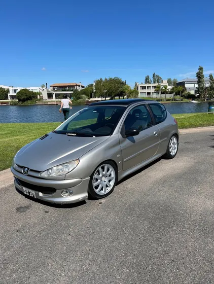 Peugeot 206 1.6 Xs Premium