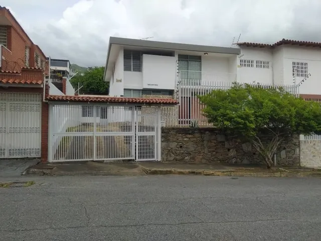 Venta Hermosa Casa En El Marques. Og