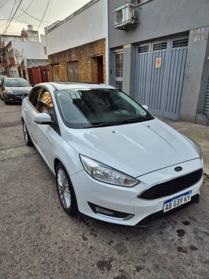 Ford Focus 2 2.0 Se Plus