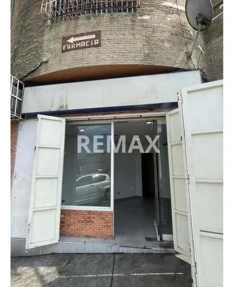 Se Vende Local Comercial En Pariata.