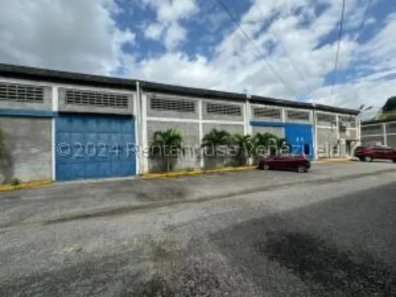  #24-27672  Importante Complejo De Galpones Industriales Ubicado En Guatire 