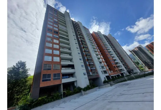 Apartamento En Arriendo Camino Verde Via El Salado - Envigado 