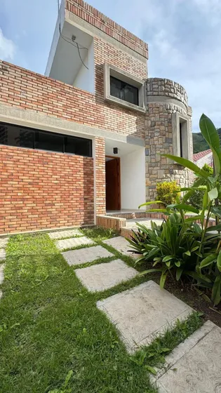Casa En Venta O Alquiler Av Rio Apure Urb El Parral                        Jc-lp