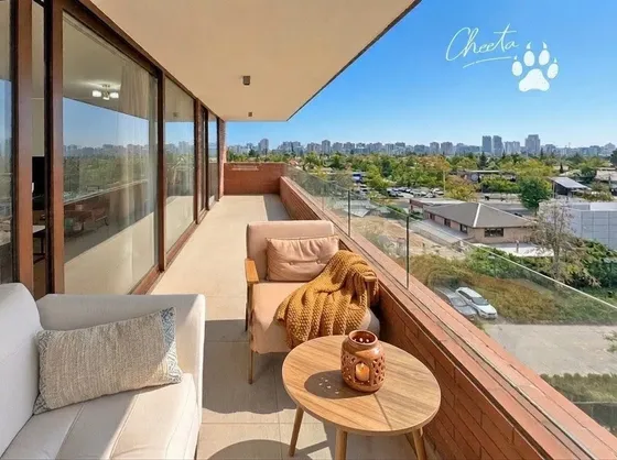 Moderno Y Bajo Tasación Con Vistas Vitacura