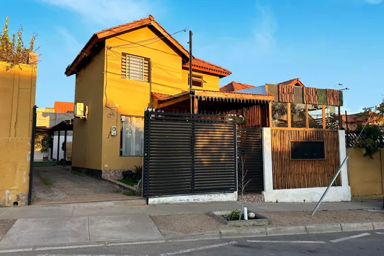 Camilo Henríquez / Parque Alto