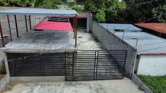 Erika Armeya Vende, Terreno En La Zona Centro De Cabudare Flex: 24-1201 