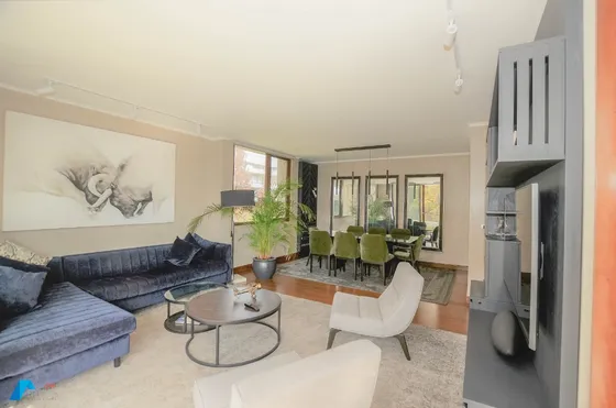 Exclusivo Moderno Depto Triplex Estoril. Clínica Las Condes