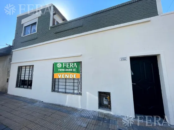 Venta Casa 4 Ambientes Con Cochera En Villa Domínico