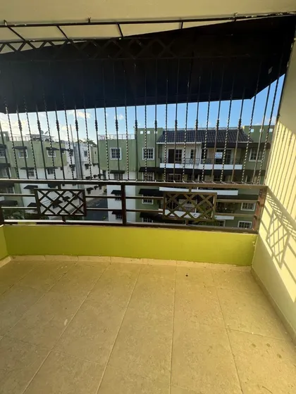 Alquilo Apartamrnto En 4to Piso Ubicado En San Isidro  Residencial Pradera Tropical
