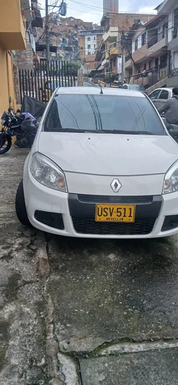 Renault Sandero 1.6 Authentique 90 Hp