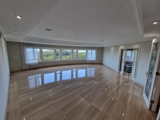 Espectacular Apartamento En La Av. Anacaona