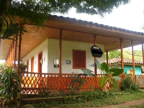 Vendo Finca Ganadera- Zona Muy Segura- Excelente Vecindad- Se Puede Vender La Mitad-