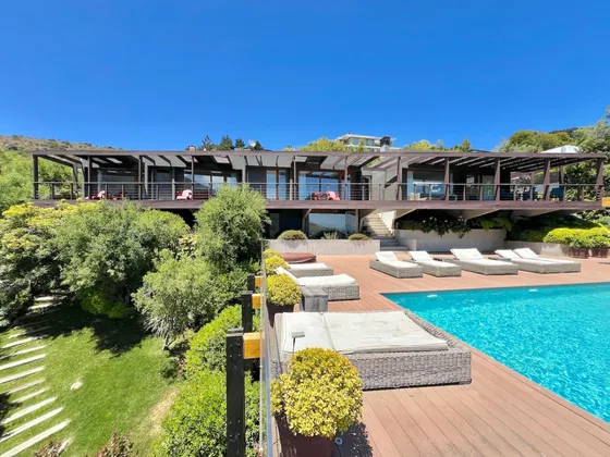 Estupenda Casa Muy Bien Pensada En Zapallar, Vista Hermosa