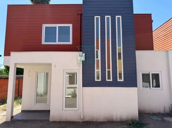 Casa En Venta En Peñaflor