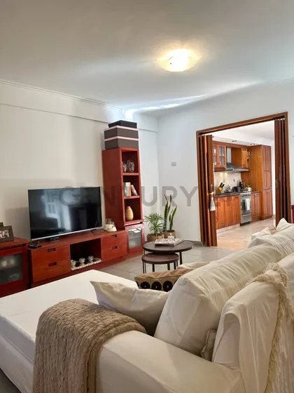 Duplex En Venta La Plata. 2 Dormitorios Patio Y Garage