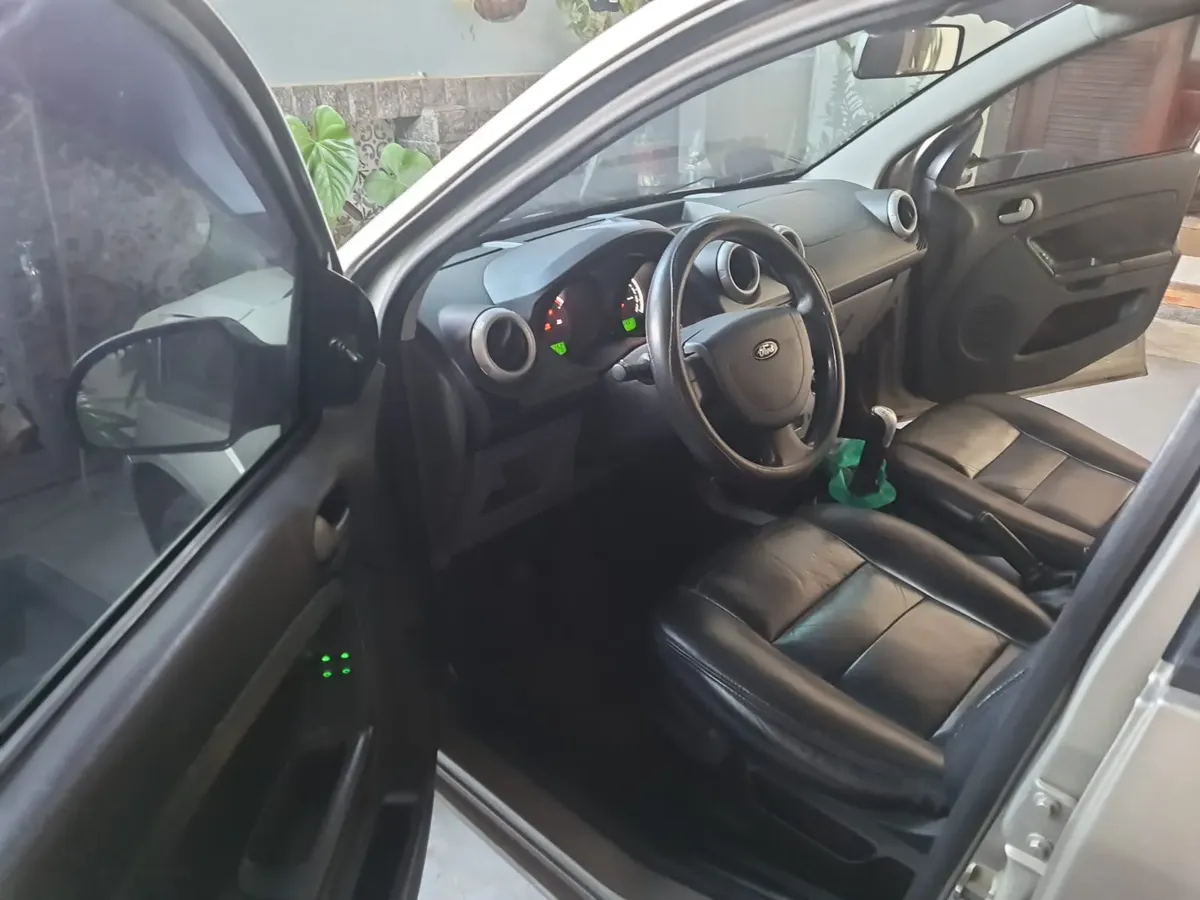 Ford Fiesta 2011 1.6 Fly Flex 5p — foto 7