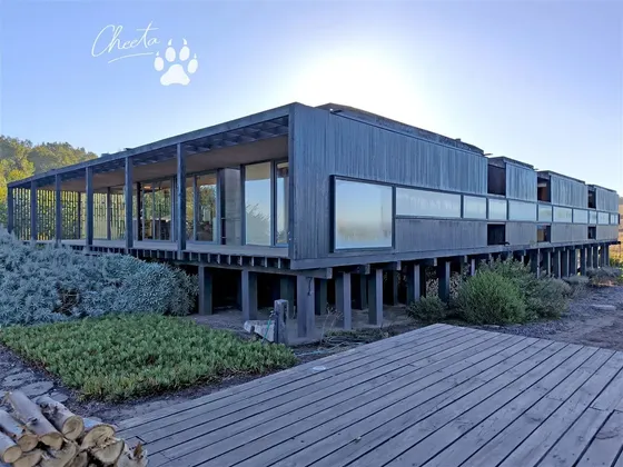 Casa Con Amplio Terreno Frente Al Mar En Matanzas