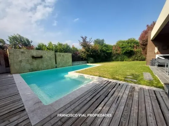 Casa En Venta En Lo Barnechea