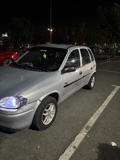 Chevrolet Corsa 1.6 Gl