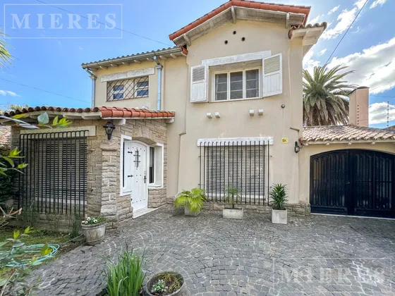 Casa En Venta En Punta Chica -san Fernando