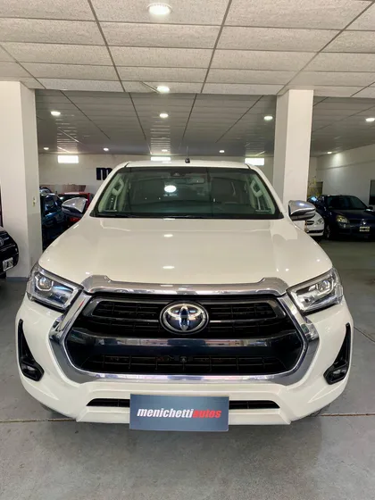 Toyota Hilux Pick-up 2.8 Cd Srx 204cv 4x4 At