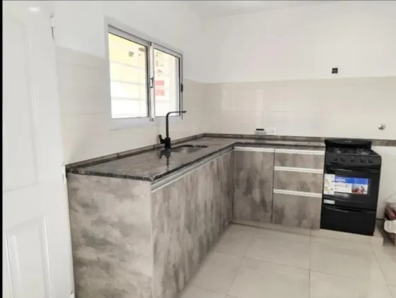 Departamento En Venta - 3 Dormitorios 2 Baños - Malvinas Argentinas