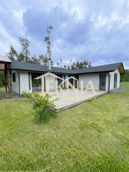 Parcela Con 2 Casas 6 Dormitorios Manhue 15 Min. Villarrica 