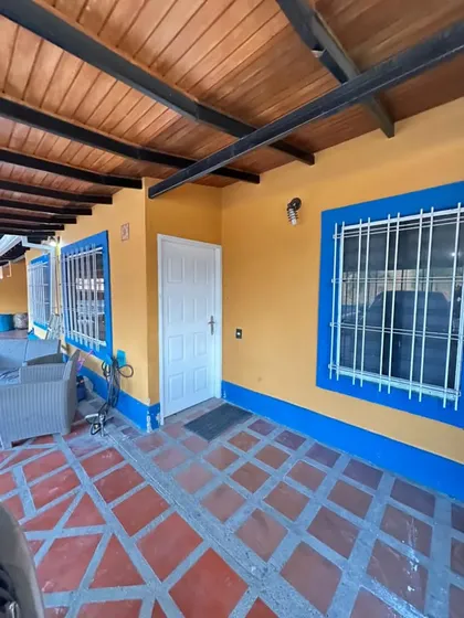 Kyr Casa Moderna En Venta Urbanización. Valle De Oro, San Diego Carabobo.(angrodri)