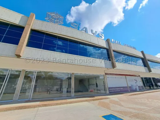 Raiza Suárez Alquila Local Comercial De 280 Mts2 De Construcción Ubicado En La Zona Industrial Ii 2 5 1 0 3 3 2 2 Puestos De Estacionamiento, Planta Eléctrica Para Áreas Comunes Y Tanque De Agua 