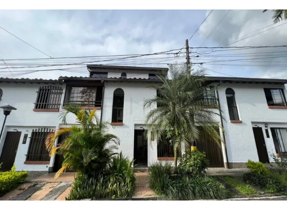 Rhbr-13219 Casa De 3 Niveles Envigado El Dorado