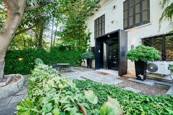 Casa Oficina Estilo Francés En Barrio El Golf